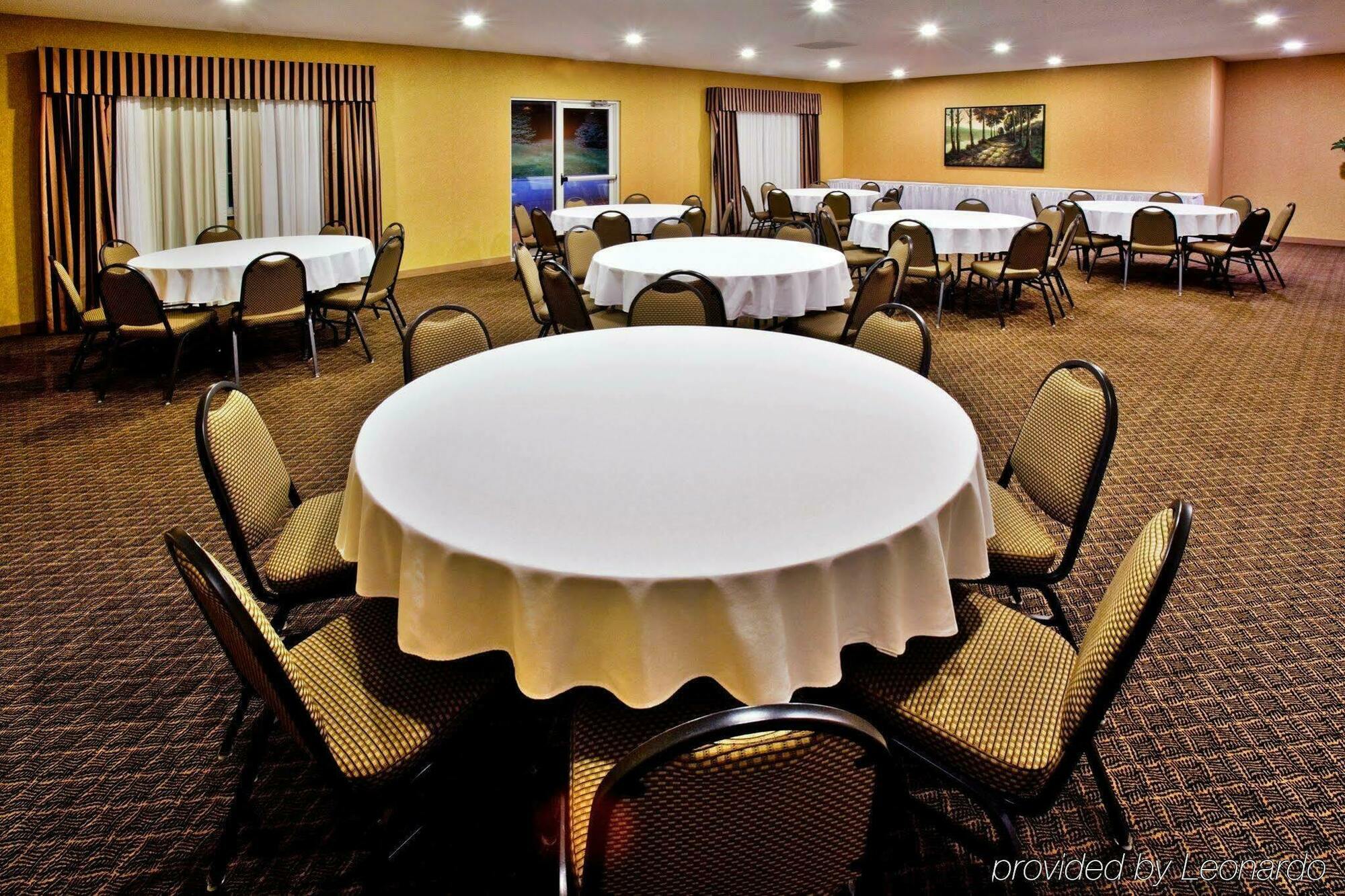 Holiday Inn Express Le Claire Riverfront-Davenport By Ihg Restaurante foto