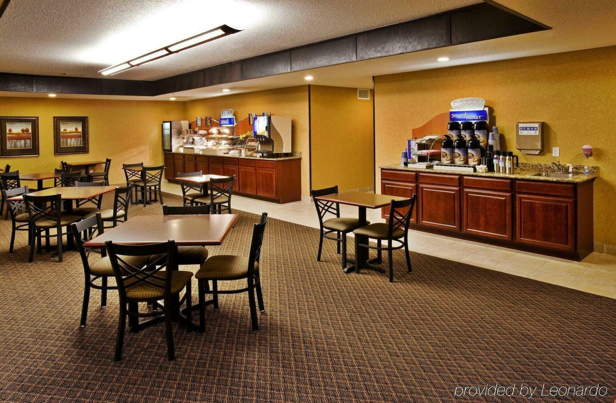 Holiday Inn Express Le Claire Riverfront-Davenport By Ihg Exterior foto