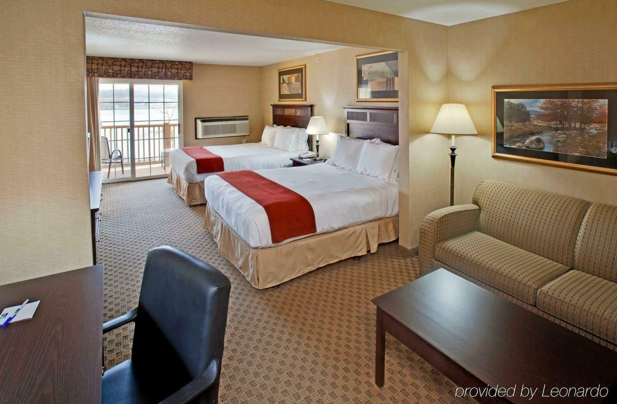 Holiday Inn Express Le Claire Riverfront-Davenport By Ihg Exterior foto